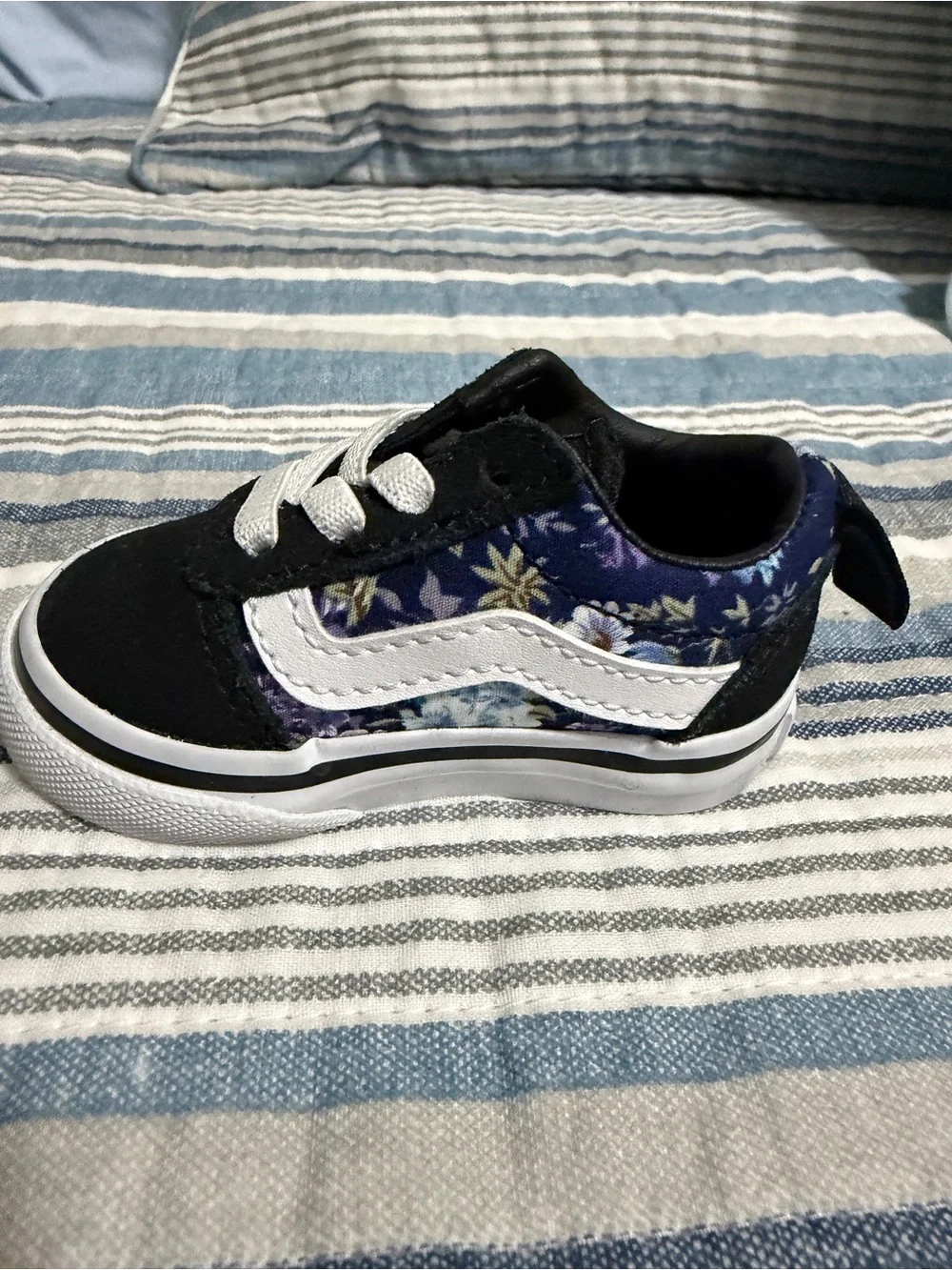 Vans toddler Black & Floral Sneakers with White Accents
